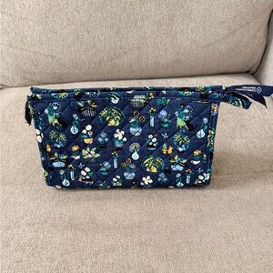 Vera Bradley Makeup Bag - Plants